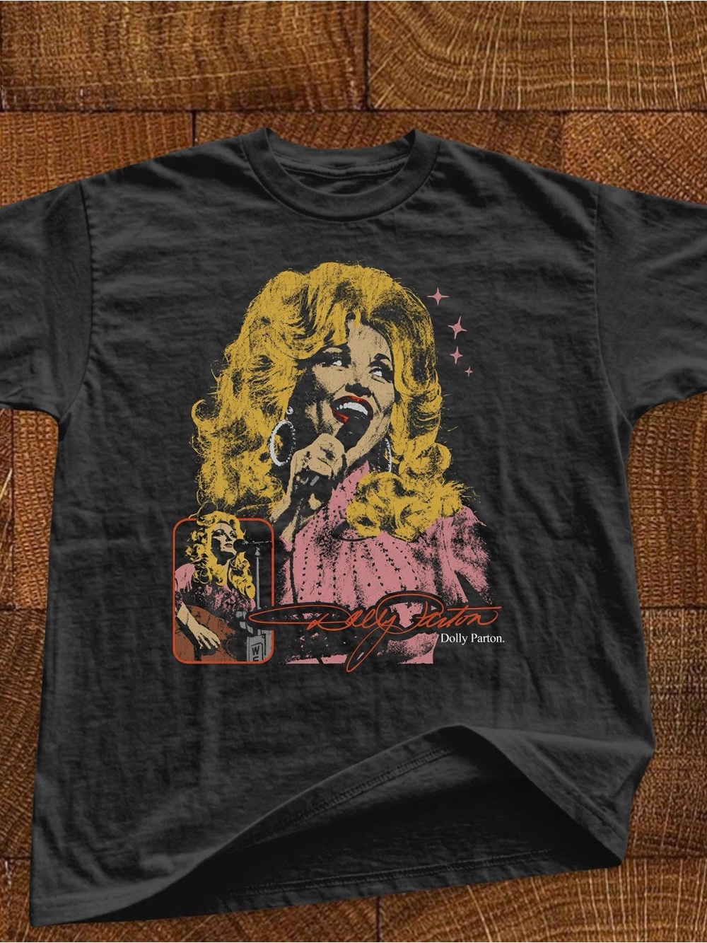 Dolly Parton Portrait Gildan Tshirt